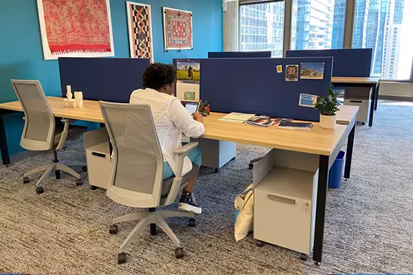 Hot desk